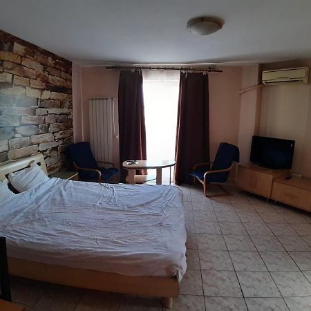 Old Town New Spacious Apartment Bucareste Exterior foto