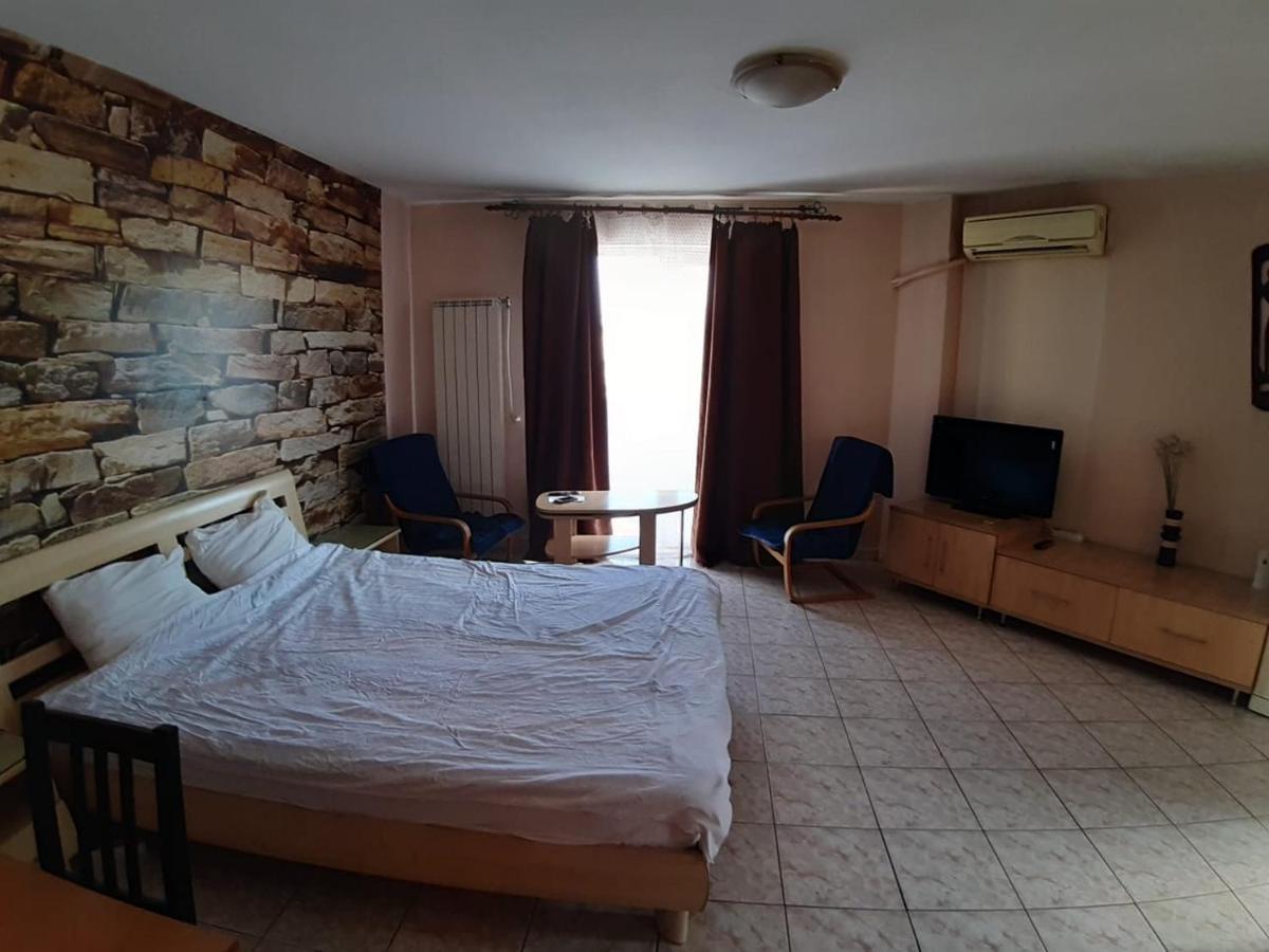 Old Town New Spacious Apartment Bucareste Exterior foto